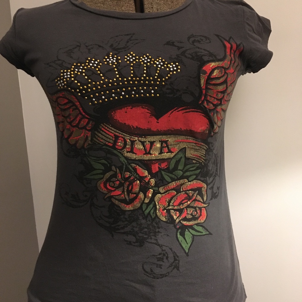 Cute Gray Tee with MaxRave Sz M